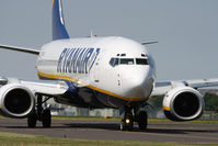 EI-DCR @ BOH - RYANAIR 73 CLOSE UP - by barry quince