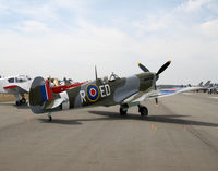 N1940K @ CYXX - A very nice reproduction - by Guy Pambrun