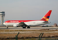N988AN @ LEBL - Expecting the order for take off RWY 25L, with call sign AVIANCA 019. - by Jorge Molina