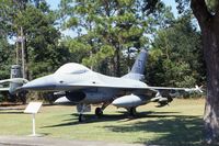80-0573 @ VPS - F-16A at the USAF Armament Museum