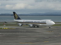 9V-SFK @ AKL - In Auckland - by Alan Gaskin