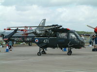 XV625 @ FFD - Royal International Air Tattoo 2003 - by Steve Staunton