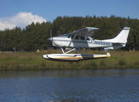 N4994F @ LHD - 1967 Cessna U206B SUPER SKYWAGON, Continental IO-520-F 300/285 Hp, landing - by Doug Robertson