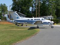 N444KK @ IGX - Nice color sceme - by J.B. Barbour