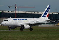 F-GUGF @ VIE - Air France Airbus 318 - by Yakfreak - VAP