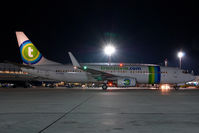PH-HZK @ VIE - Transavia Boeing 737-800 - by Yakfreak - VAP