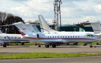 N500E @ EGGW - Global express at Luton - by Terry Fletcher
