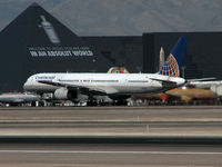 N57857 @ KLAS - Continental Airlines / 2004 Boeing 757-324 - by Brad Campbell