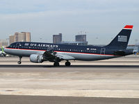 N117UW @ KLAS - US Airways / 2000 Airbus Industrie A320-214 - by Brad Campbell