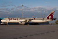 OE-LOS @ VIE - Qatar Airways Airbus A321 - by Yakfreak - VAP