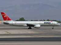 N553NW @ KLAS - Northwest Airlines / 2001 Boeing 757-251 / My 3400th upload. - by Brad Campbell