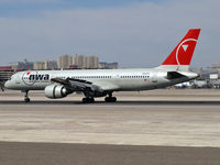 N532US @ KLAS - Northwest Airlines / 1988 Boeing 757-251 - by Brad Campbell