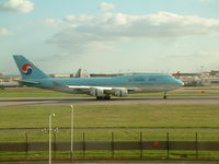 HL7482 @ EGLL - Taken at Heathrow Airport March 2005 - by Steve Staunton