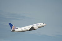 N70330 @ KFLL - Boeing 737-300 - by Mark Pasqualino