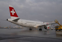 HB-IOK @ VIE - Swiss Airbus A321 - by Yakfreak - VAP