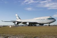 B-HUB @ YSSY - Cathay Pacific 747-400 - by Andy Graf-VAP