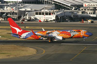 VH-VXB @ YSSY - Qantas 737-800 - by Andy Graf-VAP