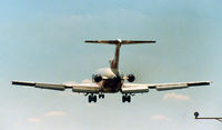 N54332 @ DFW - TWA 332 landing at DFW @ 1990 - This aircraft was scrapped 06/99