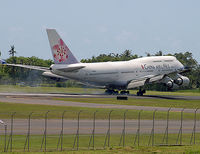 B-18203 @ WADD - Just landed at DPS - by Lutomo Edy Permono