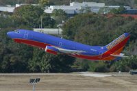 N695SW @ KTPA - Southwest 737-300 - by Andy Graf-VAP