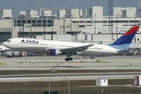 N125DL @ KMIA - Delta Airlines 767-200 - by Andy Graf-VAP