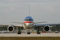 N197AN @ KMIA - American Airlines 757-200 - by Andy Graf-VAP