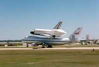 OV-105 @ NFW - Space Shuttle Endavour on top of SCA N905NA landing at Carswell AFB - by Zane Adams