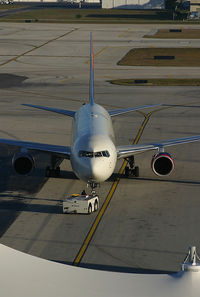 N137DL @ KFLL - Delta Airlines 767-300 - by Andy Graf-VAP