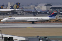 N923DL @ KLAX - Delta Airlines MDD MD80 - by Thomas Ramgraber-VAP