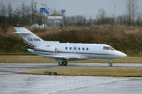 CS-DRG @ EGGW - Netjets Hawker 800XP taxies out at Luton in Feb 2008 - by Terry Fletcher