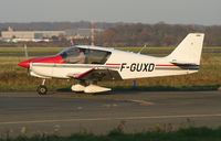 F-GUXD @ LFPN - Taxing on the runway - by Alain Picollet