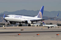 N33264 @ KLAS - Continental Airlines / 2001 Boeing 737-824 - by Brad Campbell