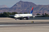 N827MH @ KLAS - Delta Airlines / 2001 Boeing 767-432ER - by Brad Campbell