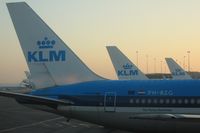 PH-BZG @ EHAM - KLM - by Michel Teiten ( www.mablehome.com )