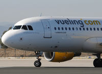 EC-KEZ @ LEBL - A Vueling, que son dos días (To Vueling that are two days) - by Jorge Molina