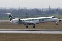 I-EXML @ VIE - Embraer ERJ-145 Regional Jet - by Juergen Postl