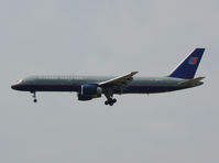 N564UA @ DFW - United Airlines landing 18R at DFW