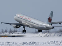 C-FTJP @ CYOW - Airborne off Rwy 25 - by CdnAvSpotter