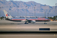 N637AM @ KLAS - American Airlines / 1991 Boeing 757-223 - by Brad Campbell