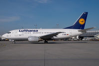 D-ABIC @ VIE - Lufthansa Boeing 737-500 - by Yakfreak - VAP