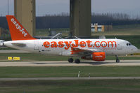 G-EZBT @ BUD - EasyJet Airline Airbus A319 - by Thomas Ramgraber-VAP