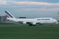 F-GITF @ CYUL - Air France 747-400