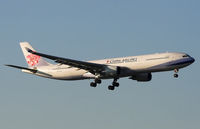 B-18307 @ LOWW -  China Airlines final approach rwy 29 - by Delta Kilo