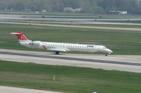 N922XJ @ KDTW - CL600-2D24