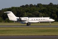 N428AS @ ORF - Sandler Management Group Gulfstream G-IV N428AS landing on RWY 23. - by Dean Heald