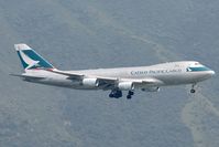 B-HUO @ VHHH - Cathay Pacific Cargo 747-400 - by Andy Graf-VAP