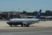 N351UA @ KIAD - Boeing 737-300