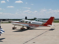 N4078R @ LNK - Refuelling stop - by Gary Schenaman