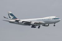 B-HUQ @ VHHH - Cathay Pacific Cargo 747-400