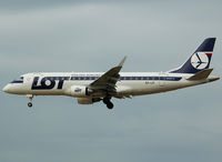 SP-LIF @ LEBL - Clear to land RWY 25R. - by Jorge Molina